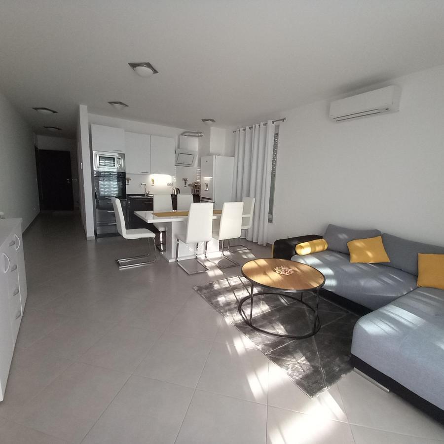 Апартаменты Apartman Nehaj Сень Экстерьер фото